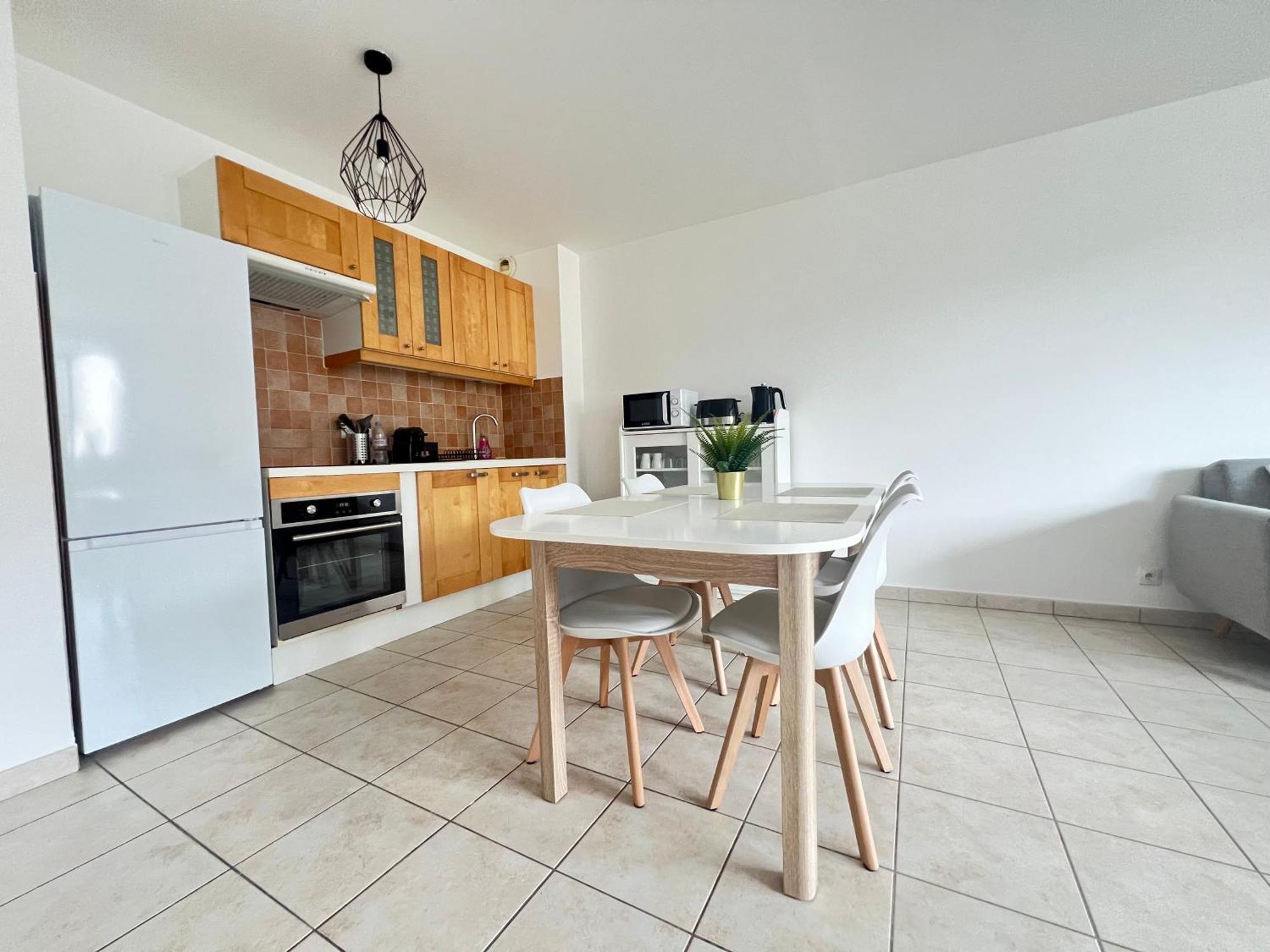 Appartement Coquelicot 25Km Paris Et Disney 퐁토 콩보 외부 사진